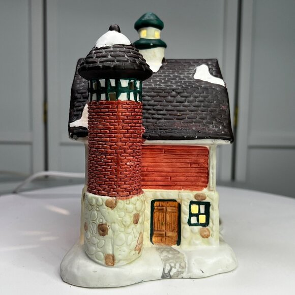 North Pole Dairy Products Illuminated Christmas Village Barn 1991 (No Box) - Picture 9 of 12